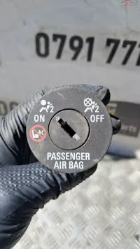 Buton Dezactivare Airbag Opel Astra J An Fabricatie 2011 Cod 13577258 cod 13577258