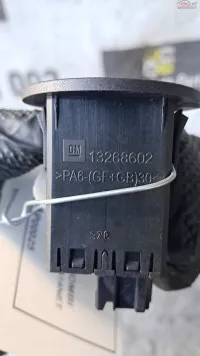Buton Airbag Opel Astra J An 2011 Cod 13268602 cod 13268602