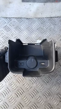 Port Usb + Auxiliar Opel Astra J An 2011 Cod 13262614 / 13262613 cod 13262614 / 13262613