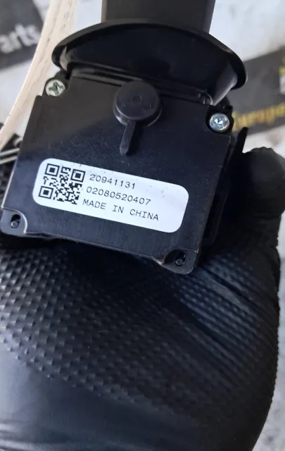Maneta Stergatoare Parbriz Si Luneta Opel Meriva 