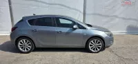 Aripa Dreapta Fata Opel Astra J Cod Culoare Z179 An 2010 cod Z179