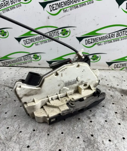 Broasca Usa Fata Dreapta 16a 5n1 837 016c Volkswagen Vw Tiguan 