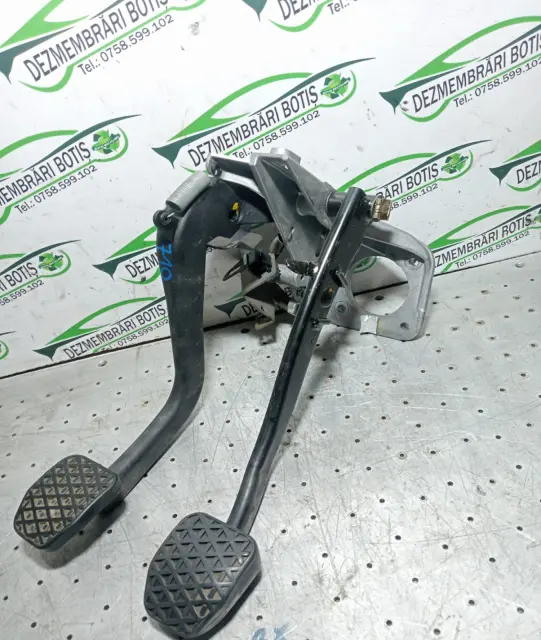 Pedala Ambreiaj Bmw Seria 3 2001 