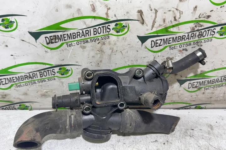 Carcasa Termostat Ford Focus 2009 