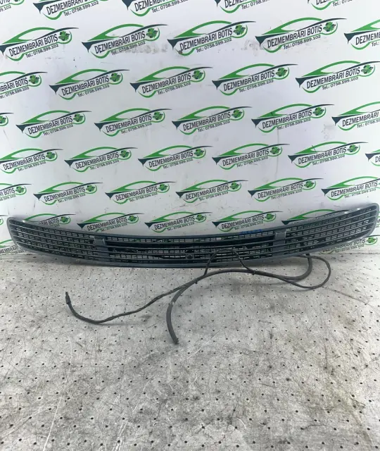 Grila Capota 2038800205 Mercedes Benz C Class 2003 