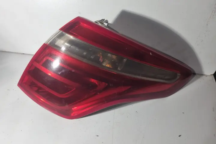 Lampa / Tripla Stop Dreapta Pe Aripa Citroen C4 Picasso 2008 