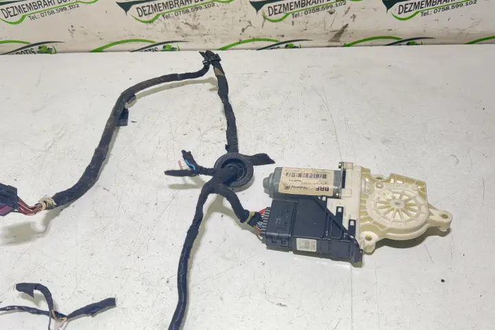 Motoras Macara Geam Spate Stanga Toyota Corolla 2004 