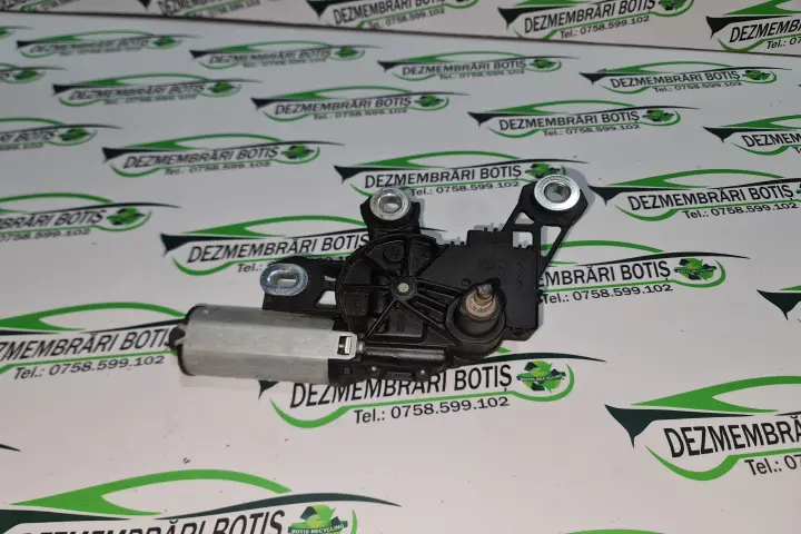 Motoras Stergator Luneta Volkswagen Vw Golf 2002 