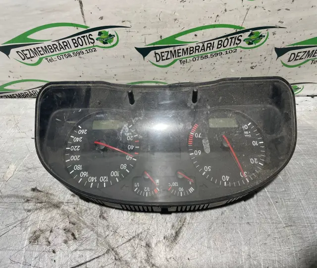 Ceas Bord Volkswagen Vw Passat 1990 