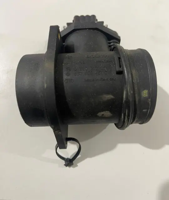 Debitmetru Aer Volkswagen Vw Passat 2003 