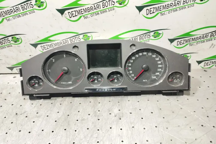 Ceas Bord Volkswagen Vw Phaeton 2009 