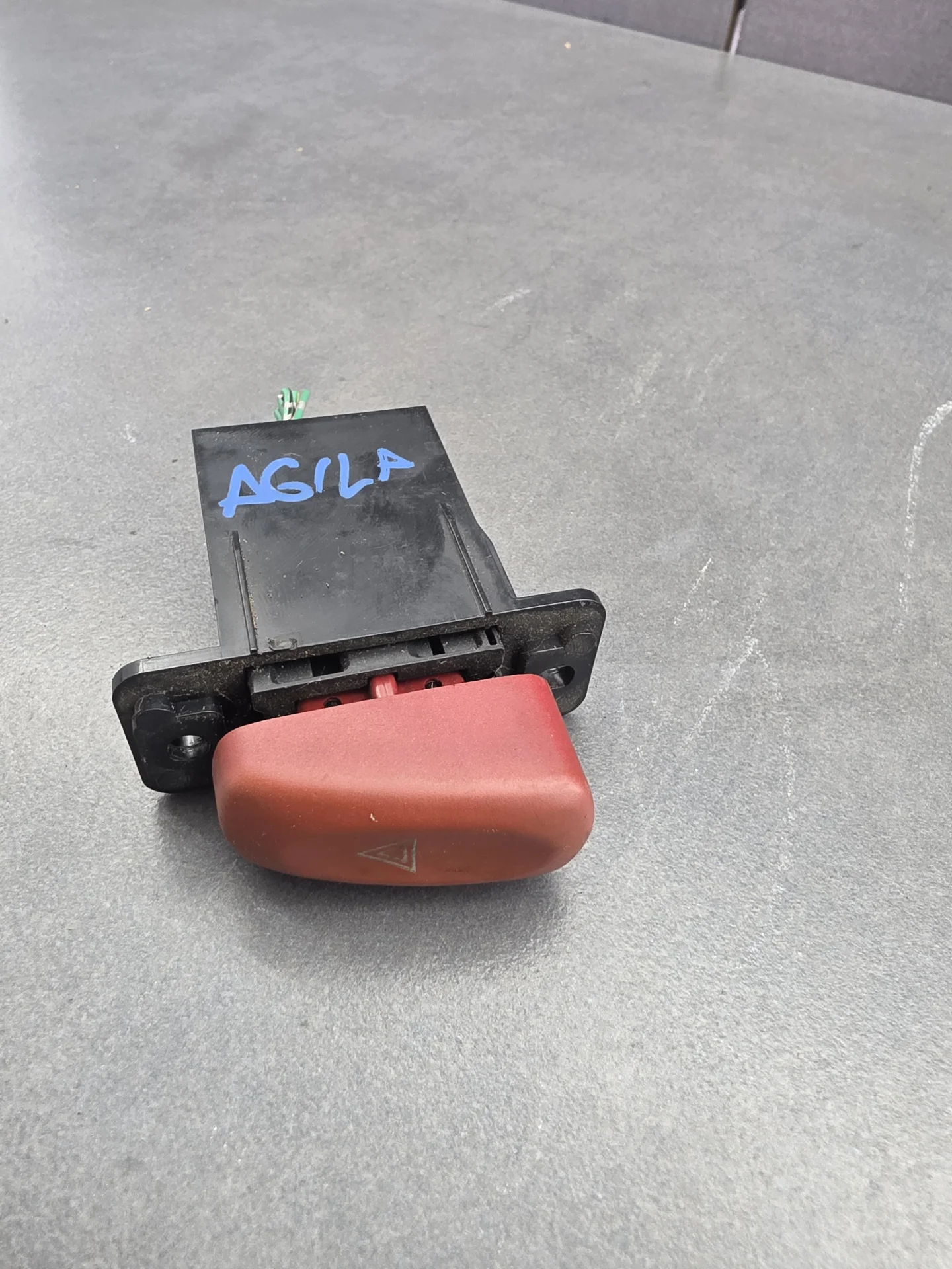 Buton Avarie Opel Agila 2000 