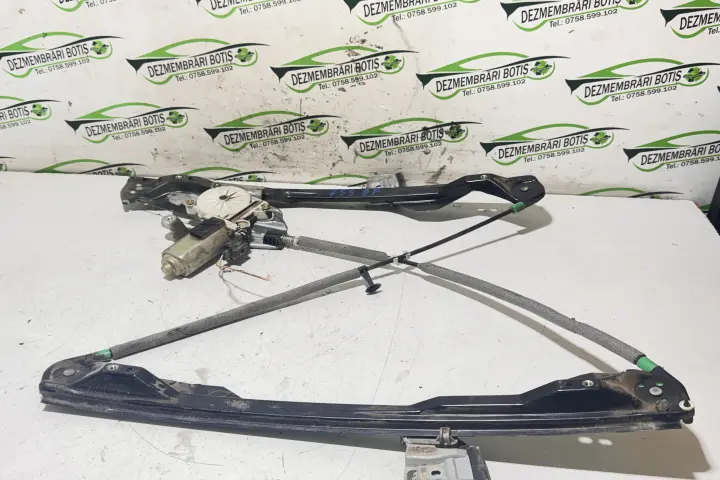 Caroserie Macara Geam Fata Dreapta Electrica Ford Focus 2001 