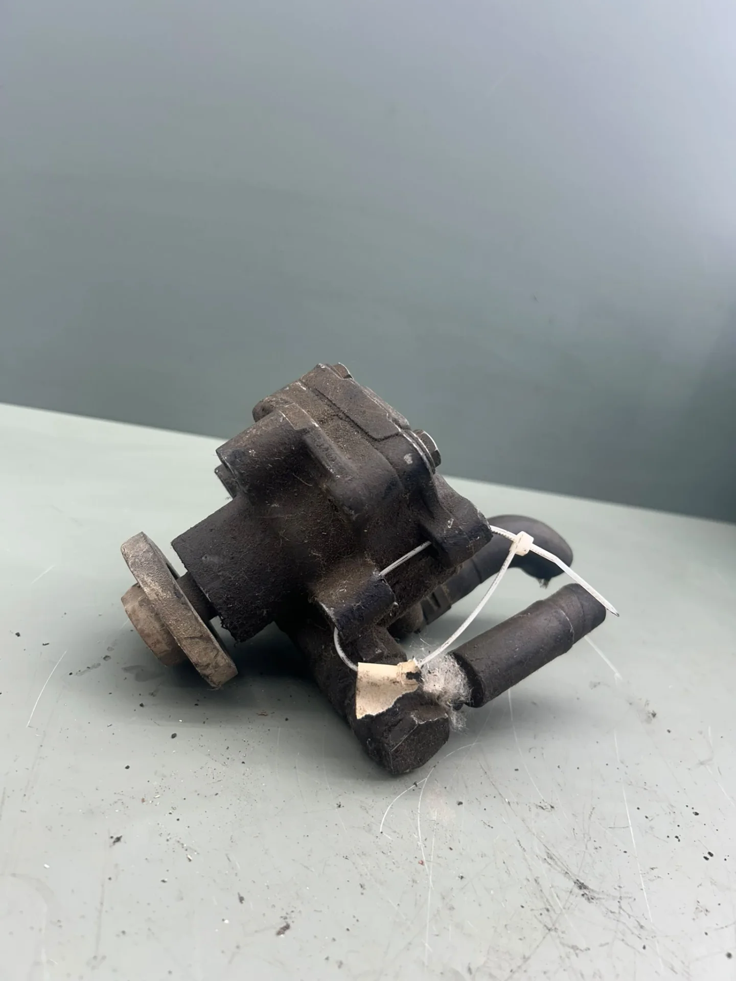 Pompa Servodirectie Mecanica Volkswagen Vw Golf 2001 