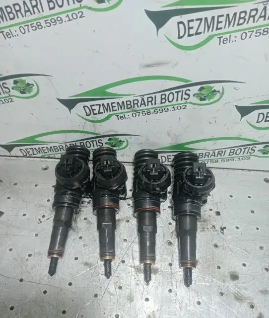 Injector Motorina 038 130 073 Aj\ Bc Volkswagen Vw Polo 2002 