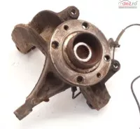 Butuc Fata Dreapta Renault Megane 