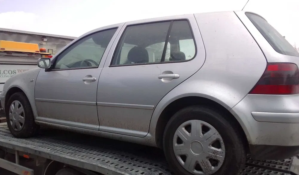 Dezmembram Autoturism Vw Golf