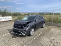 Vand Volkswagen T-Cross din 2024, avariat in fata