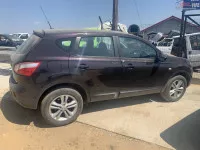 Dezmembrez Nissan Qashqai