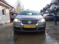 Dezmembram Volkswagen Jetta 1 6 Fsi An 2005 2011