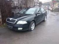 Dezmembrez Skoda Octavia 2 1 6 Fsi An 2007