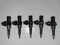 Set Injectoare Reconditionat Pentru Vw T5 2 5 Tdi 96kw Tip Bnz