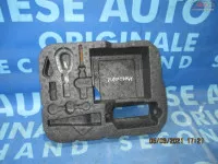 Trusa Scule Mini Cooper