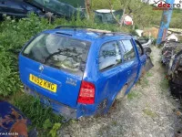 Dezmembrez skoda octavia motor caroserie elemente directie faruri etc 