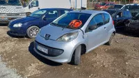 Dezmembrez Peugeot 107 1 0i An 2008