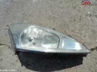 Far dreapta Ford Focus 2000