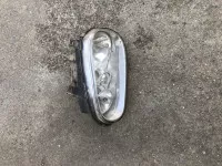 Far Stanga Vw Golf 4