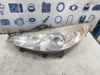 Far Stanga Peugeot 207 1 4i 8fs 2009 Cod 9680131780