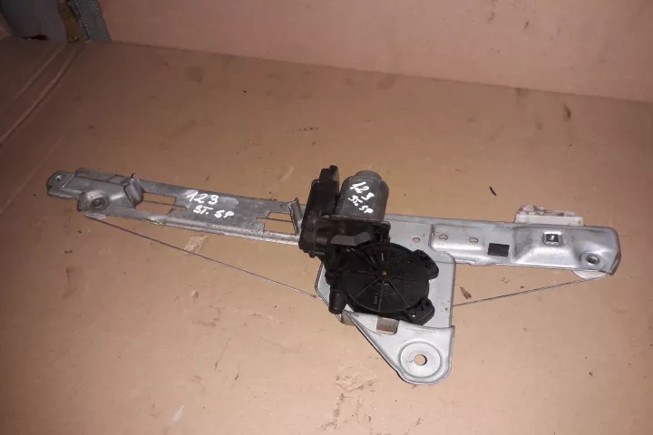 Macara Electrica Geam Spate Stanga Renault Megane 2 [facelift] [2006 2012] Sedan în Iasi, Iasi Dezmembrari