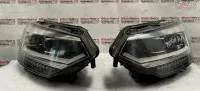 Faruri Vw Touran R Line Piese auto în Valea Calugareasca, Prahova Dezmembrari