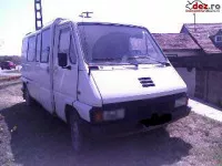Vand renault master an 1990 capacitate motor 2499 diesel pret 1000 euro... în Vladimirescu, Arad Dezmembrari
