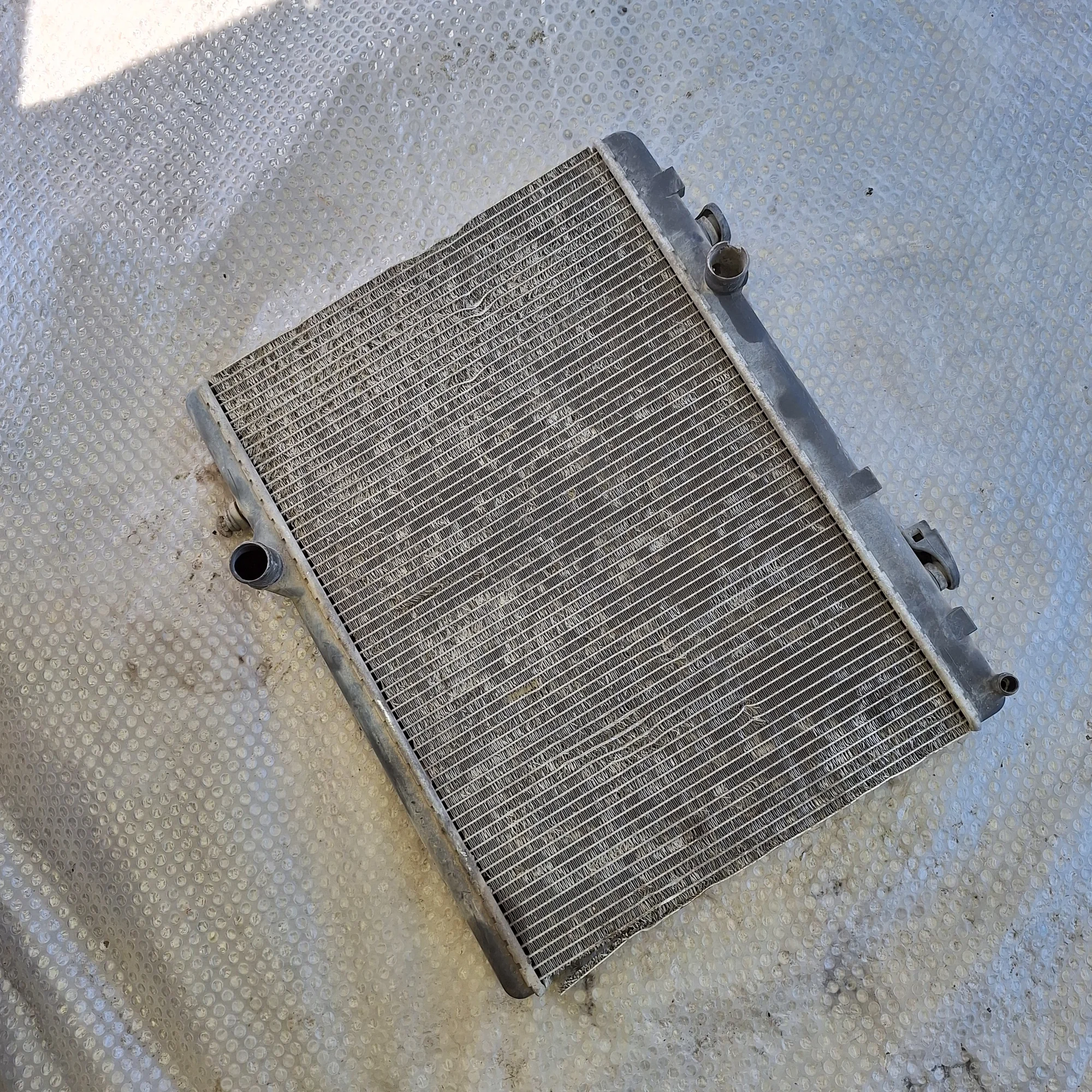 Radiator apa Peugeot PARTNER 1 1996-2013