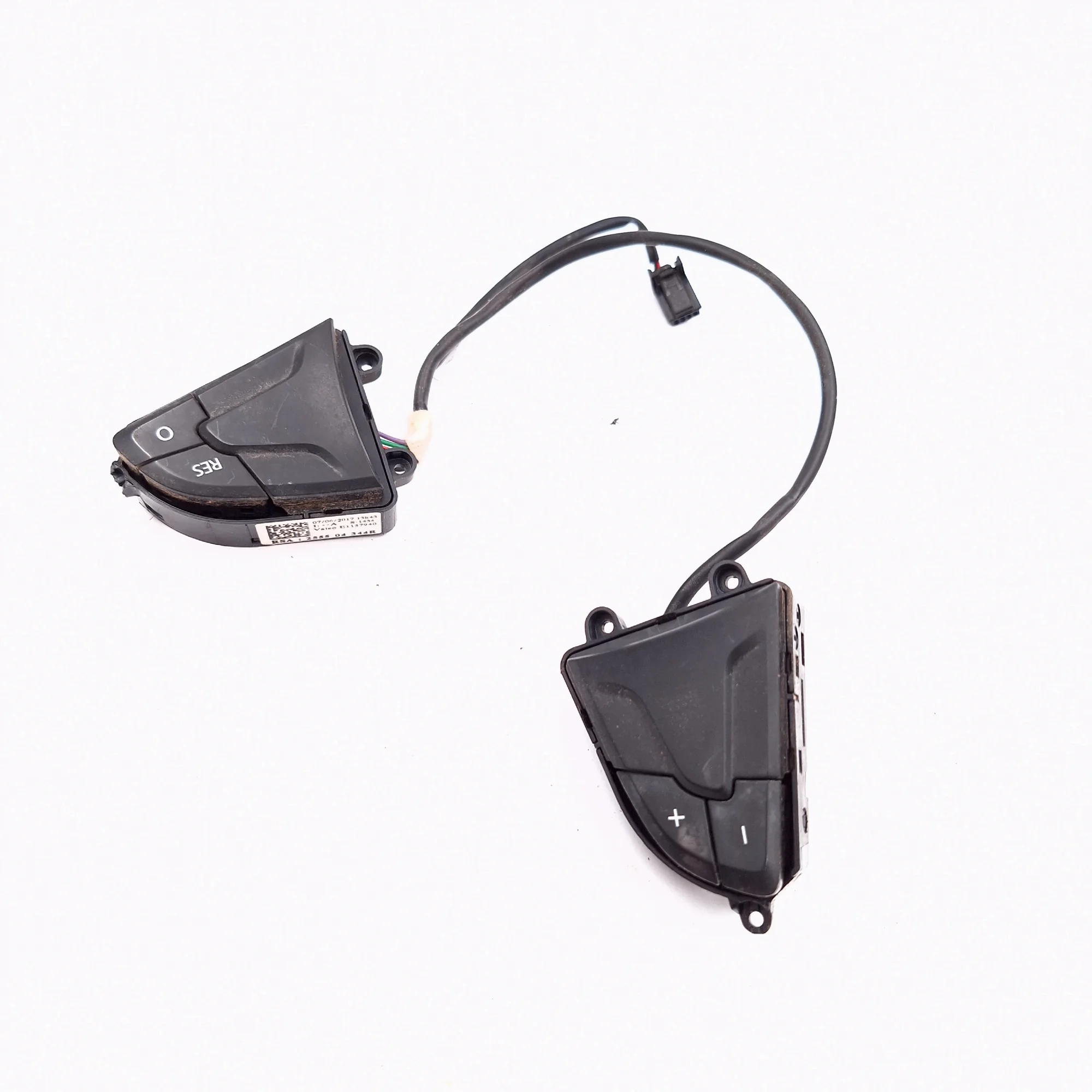 Comanda volan Dacia SANDERO 2 2012-2020