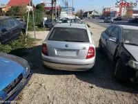 Dezmembrez skoda fabia 1 9 sdi an 2003 vind bara fata spate usi fata spate...