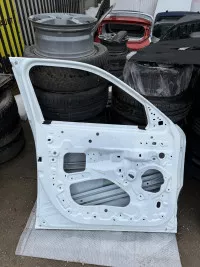 U Stnga Dacia Duster 3