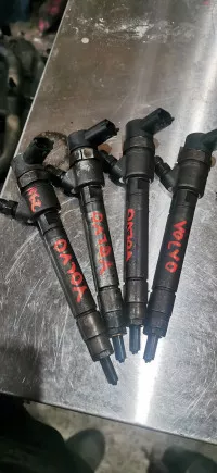 Injector Injectoare Volvo 2 4 Diesel D5 Xc90 Xc70 V50 V70 S40 S60