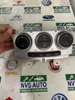 Panou Comanda Clima Mazda 5 Din 2007 