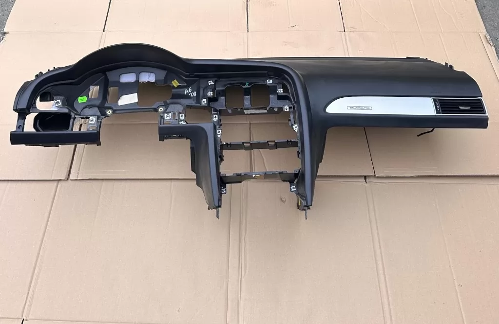 Plansa Bord Cu Airbag Pasager Audi A6 C6 An 2008
