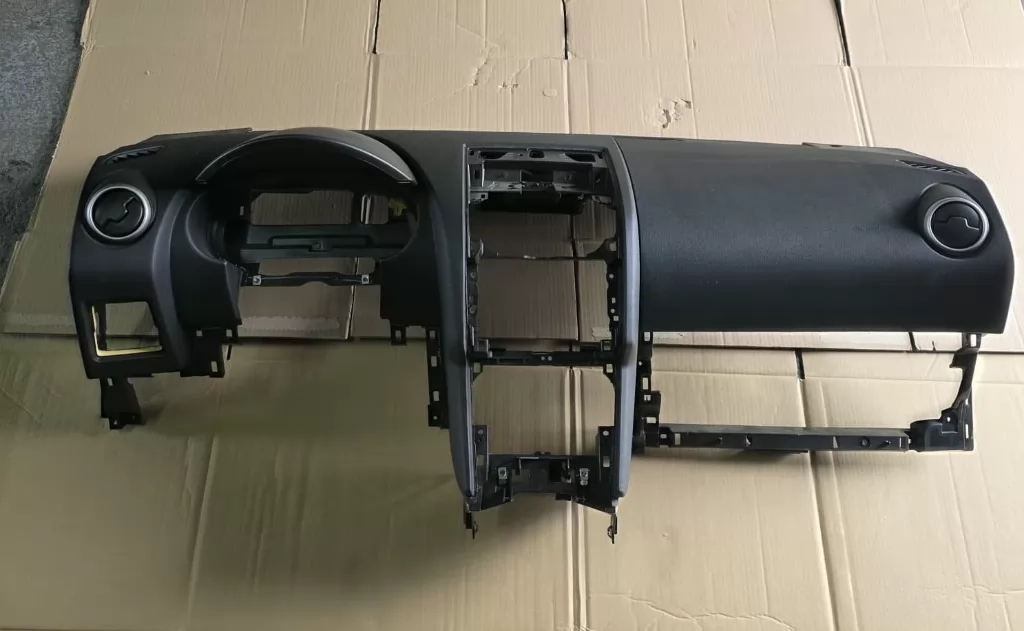 Plansa Bord Cu Airbag Pasager Nissan Qashqai An 2012