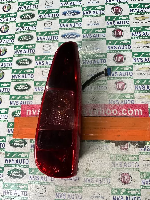Stop Dreapta Spate Peugeot 807 An 2004