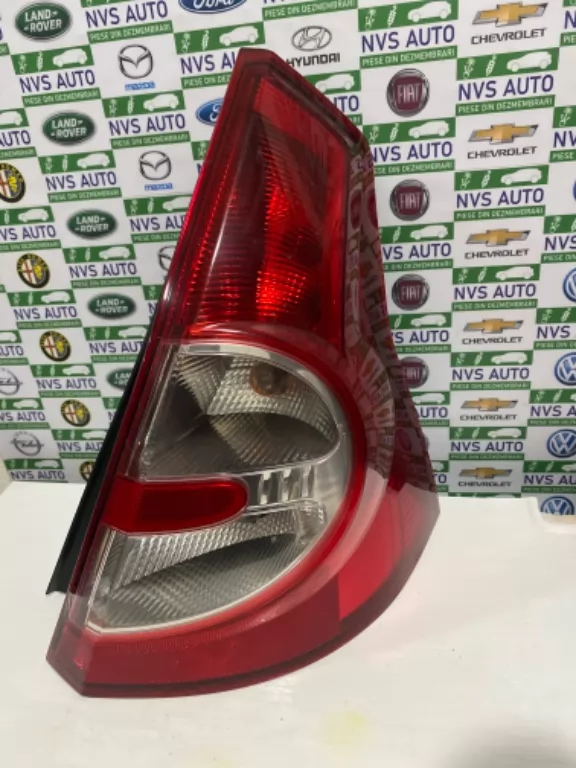 Stop Dreapta Spate Dacia Sandero An 2010 8200734824 cod 8200734824