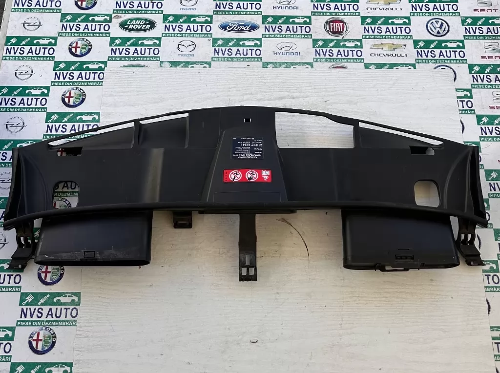 Ornament Radiatoare Mercedes W212 2 2 Cdi An 2011 A2125000255 cod A2125000255