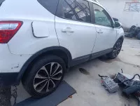 Dezmembrez NissanQashqai2007 2013Suv2 0M9rDieselAlb