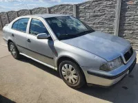 Dezmembrez Skoda Octavia 1 hatchback din 1998