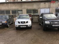 Far Nissan Navara 2006