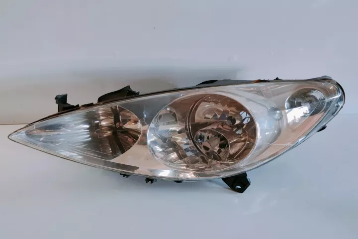 Far Stanga Cu 2 Cleme Rupte Cod 89-309071 Peugeot 307 [2001 2005] 